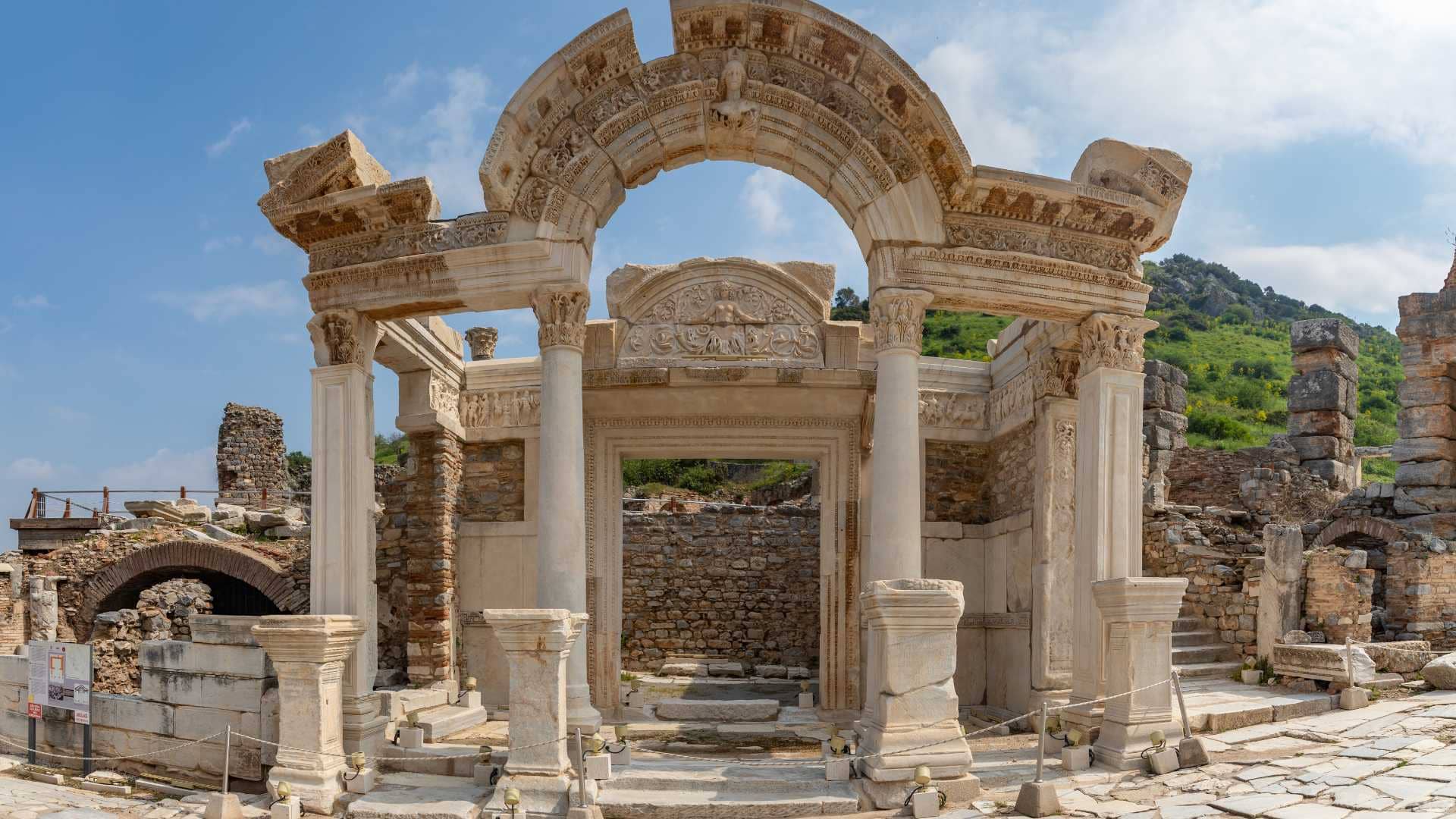 معبد أرتميس في إفسس